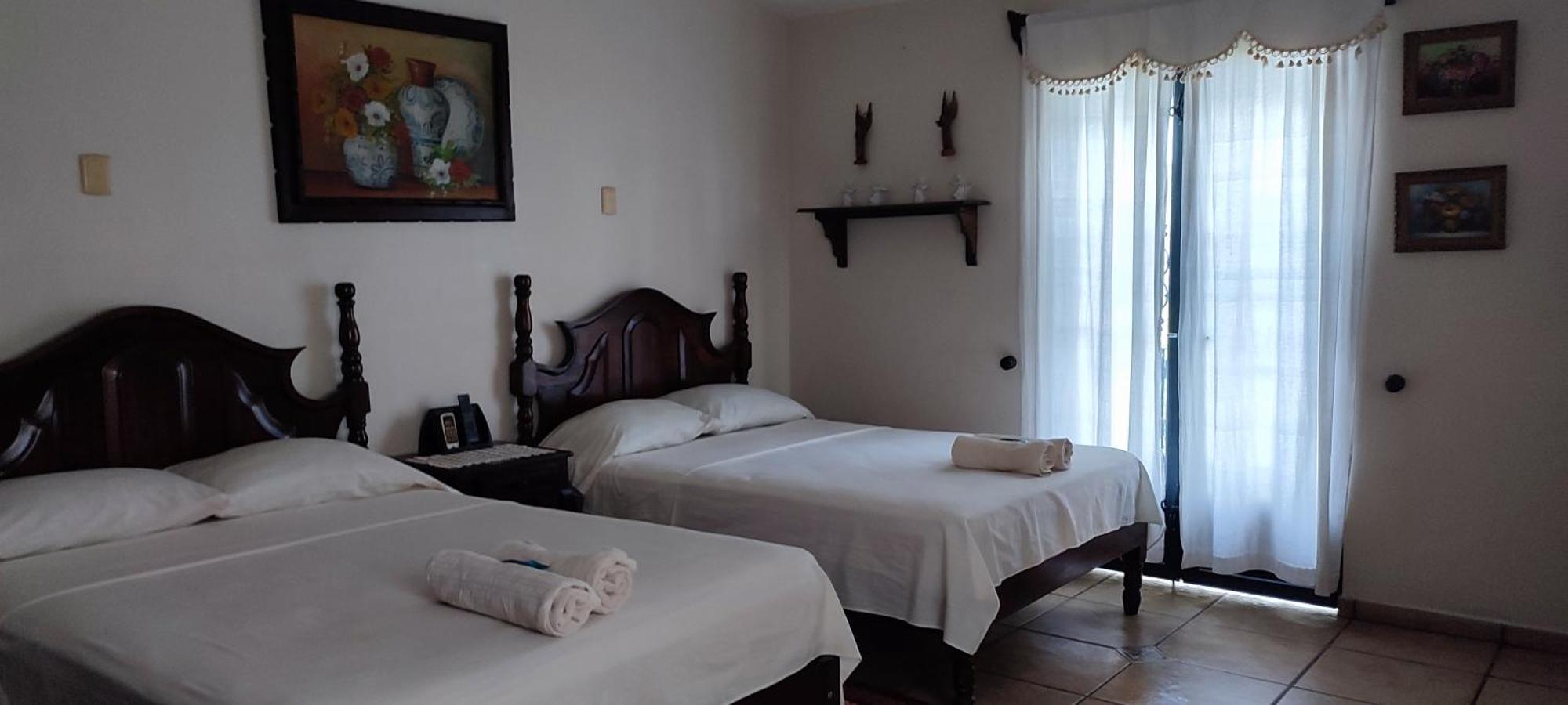 Inn Bugambilias *